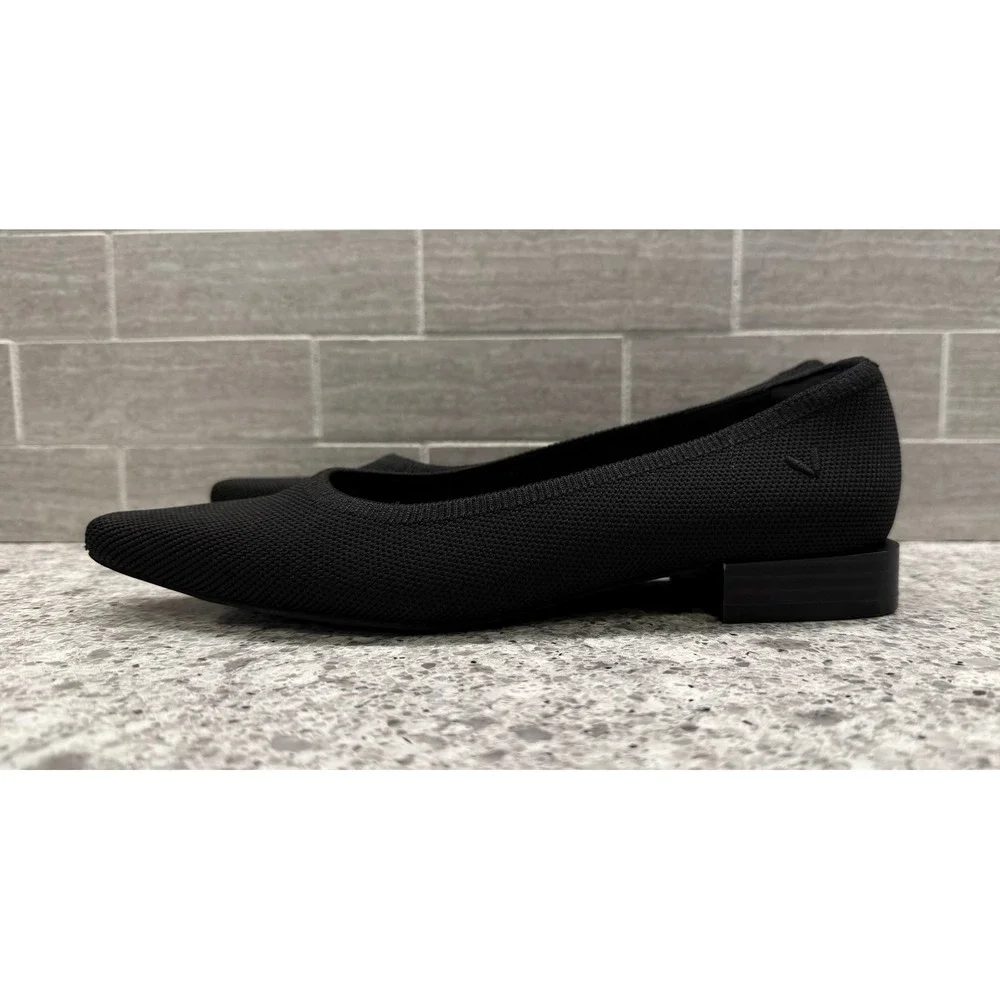 Vivaia brand item